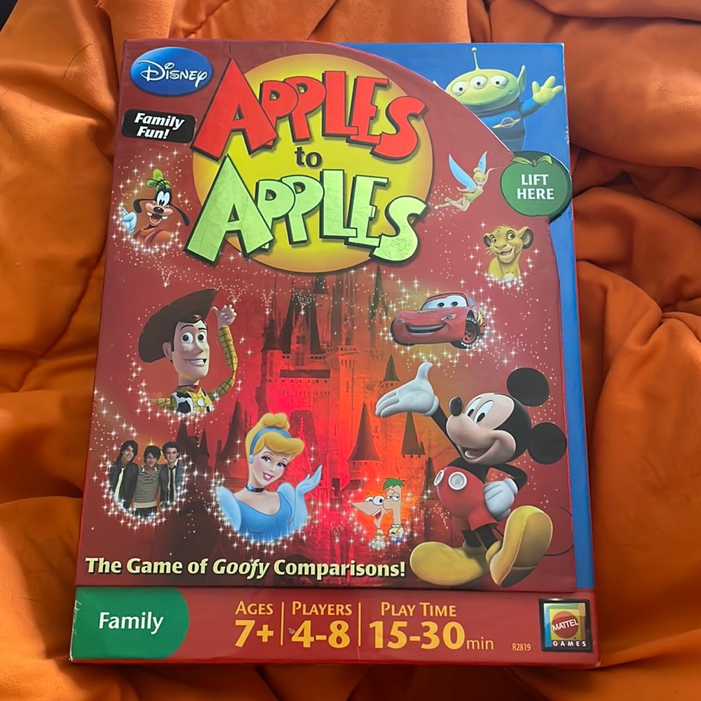 Apples to Apple Disney Edition